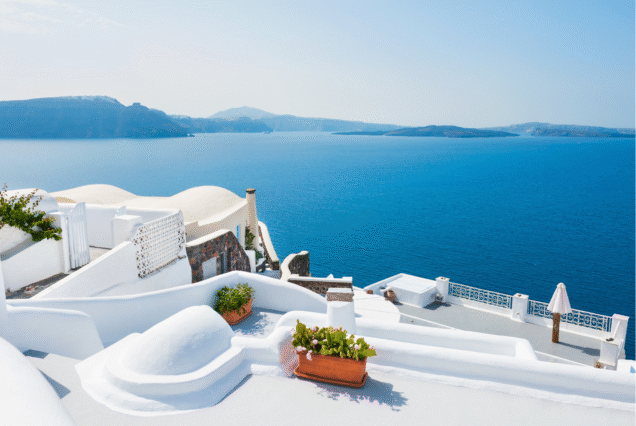 Grèce – Santorin ou Mykonos : plages, fêtes et couchers de soleil.